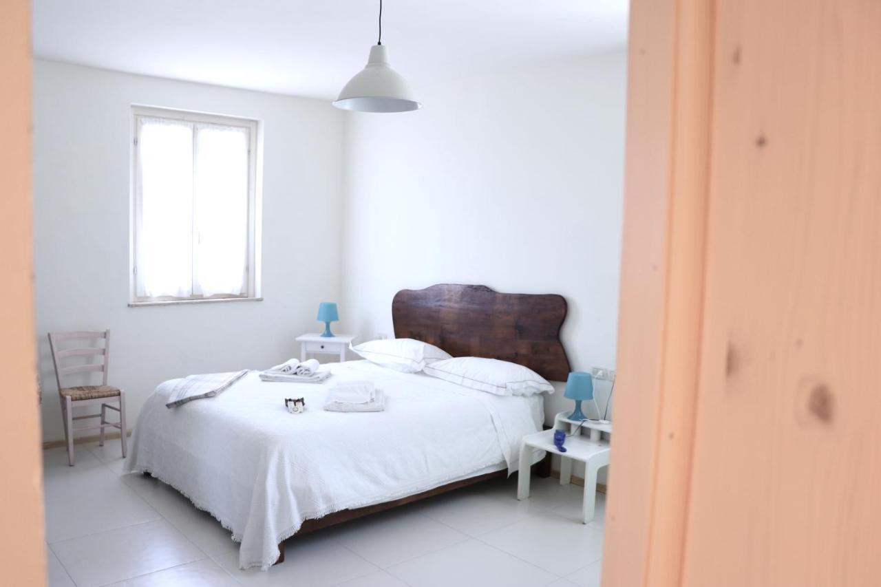 B&B Villa Olesia Ostra Екстер'єр фото