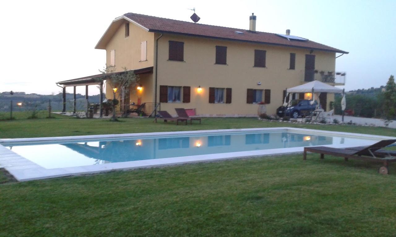 B&B Villa Olesia Ostra Екстер'єр фото