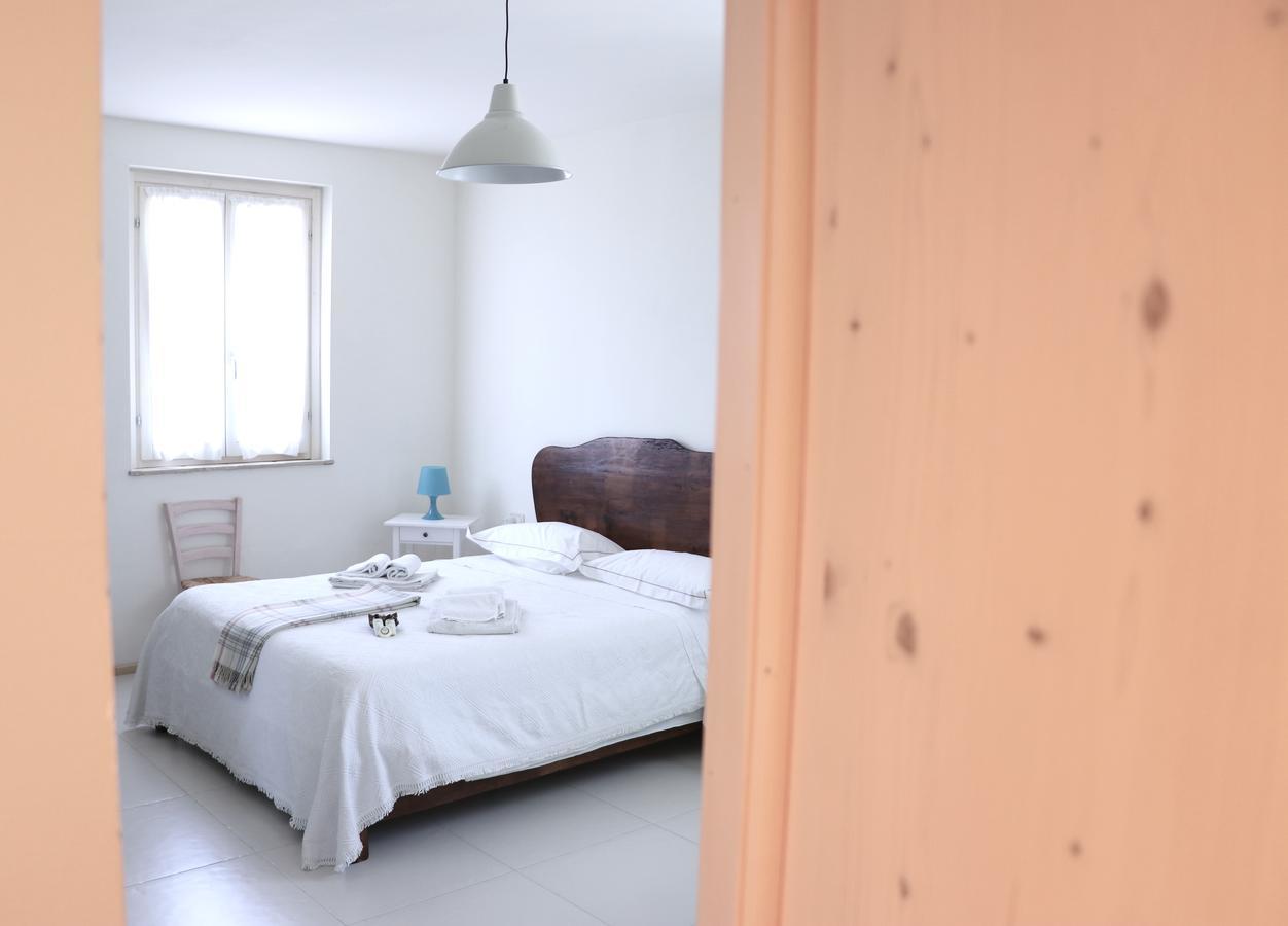 B&B Villa Olesia Ostra Екстер'єр фото