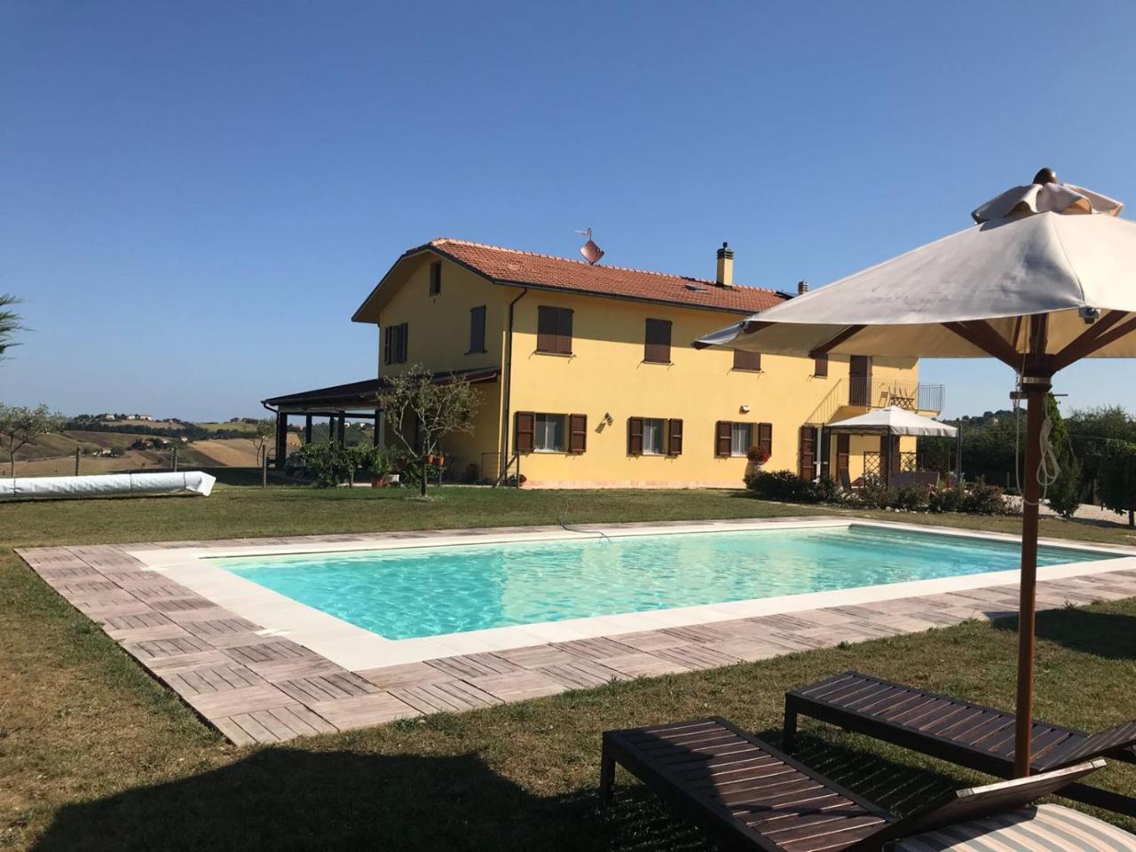 B&B Villa Olesia Ostra Екстер'єр фото